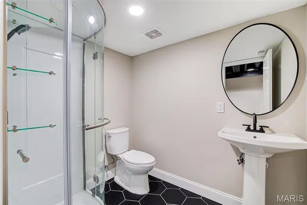 $1,900 | 1032 Charleville Avenue, St. Louis, MO 63119