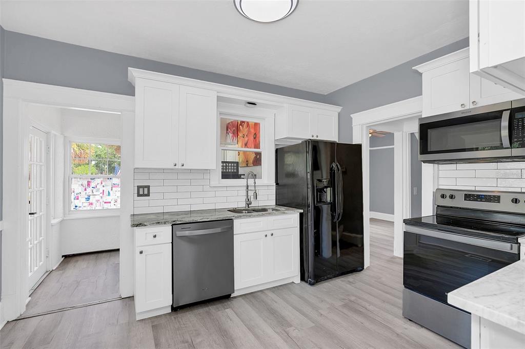 503 South Grove Street Eustis, FL 32726 - Photo 3 of 41