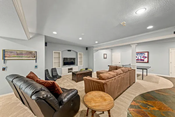 $1,500,000 | 5925 South Conservancy Drive, New Berlin, WI 53151
