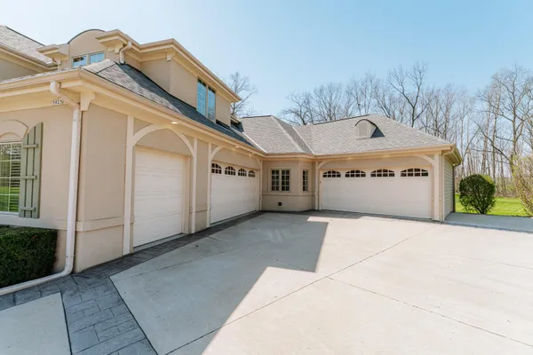 $1,500,000 | 5925 South Conservancy Drive, New Berlin, WI 53151