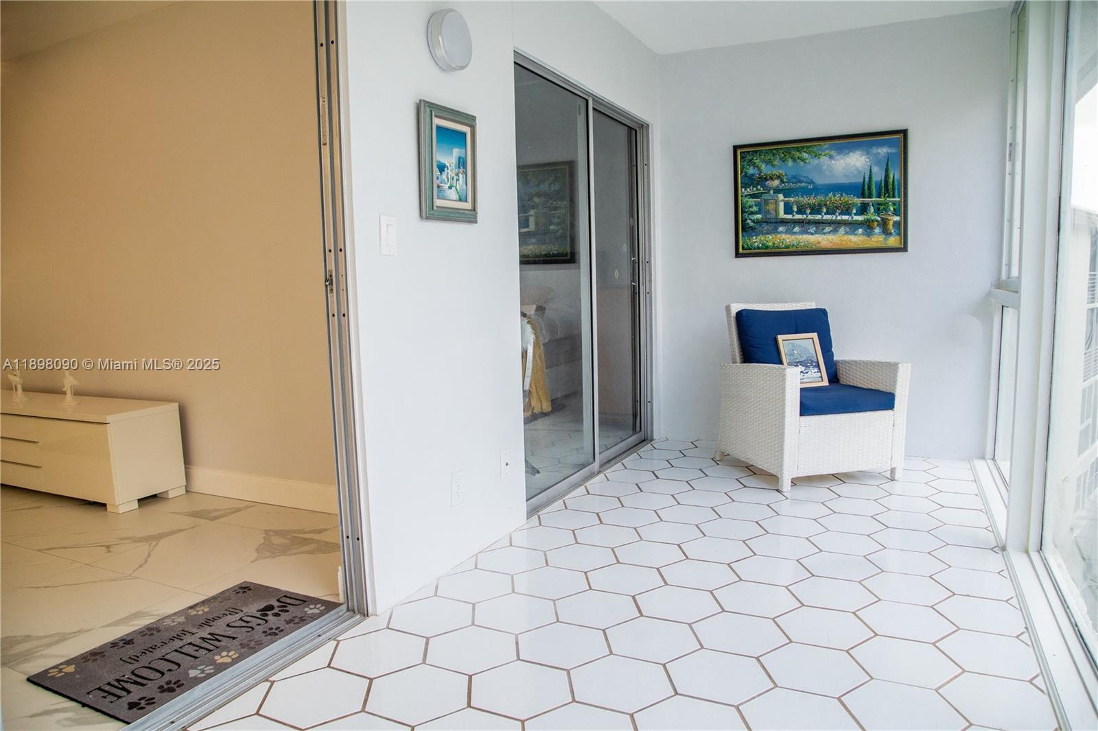 2304 Lucaya Lane, Unit J4 Coconut Creek, FL 33066 - Photo 27 of 50 a view of a hallway