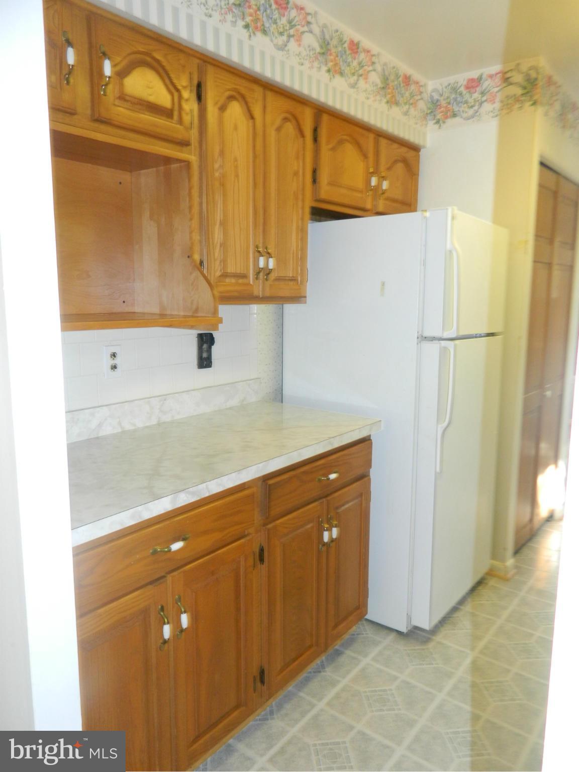 1312 Rolling Rd. Catonsville, MD 21228 - Photo 12 of 30 Kitchen