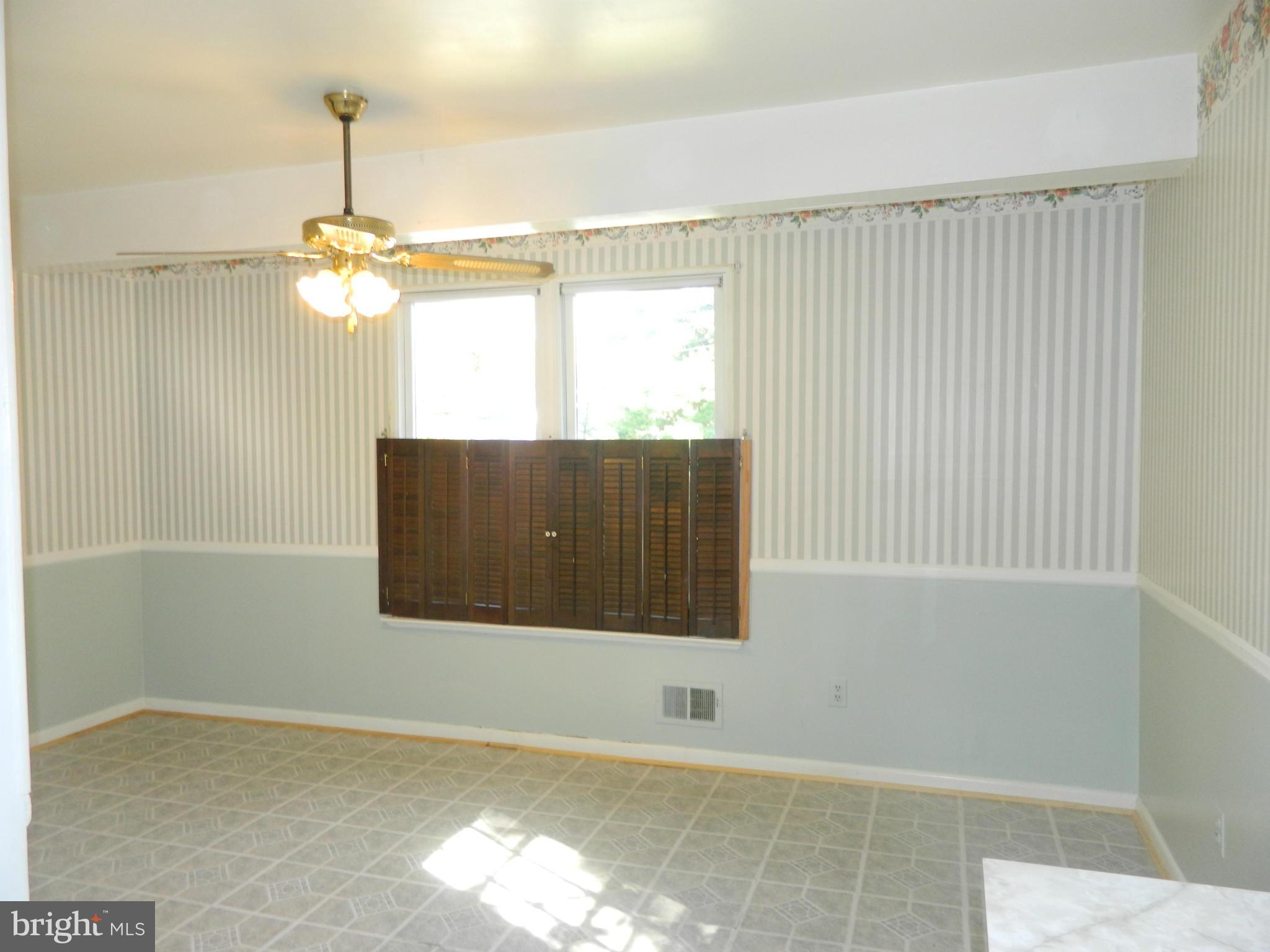 1312 Rolling Rd. Catonsville, MD 21228 - Photo 14 of 30 Kitchen