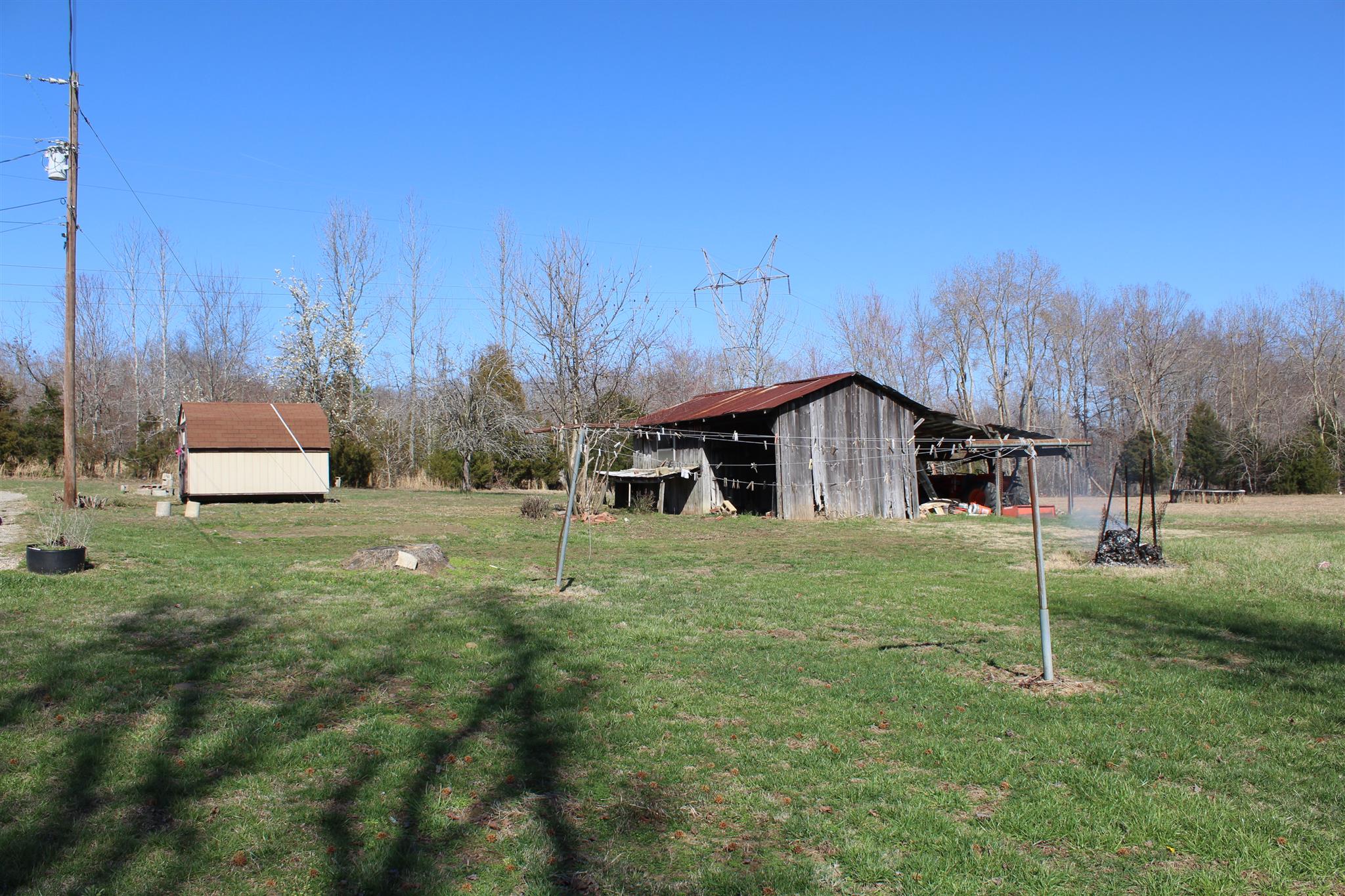 640 Pruett Road Dickson, TN 37055 - Photo 4 of 28 a house view with a garden space