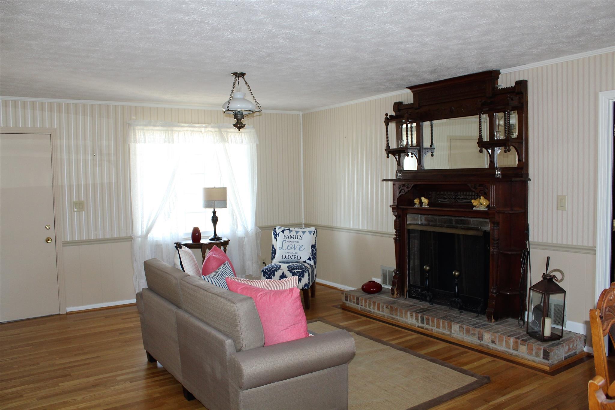 640 Pruett Road Dickson, TN 37055 - Photo 6 of 28 a living room with furniture and a window