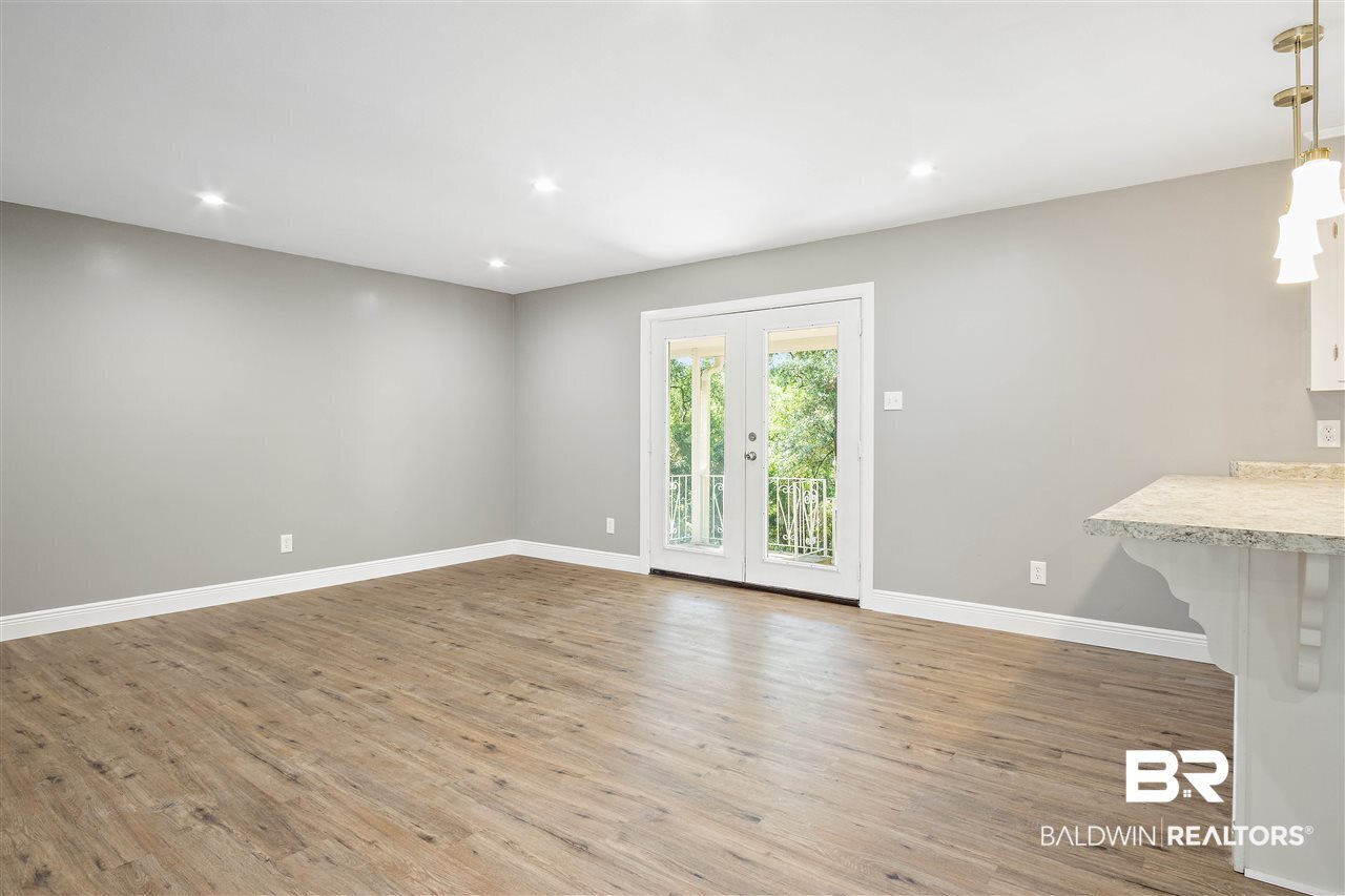 310 Marcella Avenue Daphne, AL 36527 - Photo 4 of 32