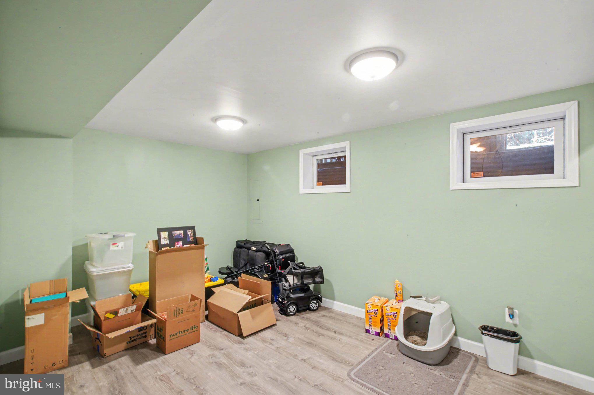 46 Morton Ridge Warrenton, VA 20186 - Photo 28 of 40 a bedroom with furniture and a wooden floor