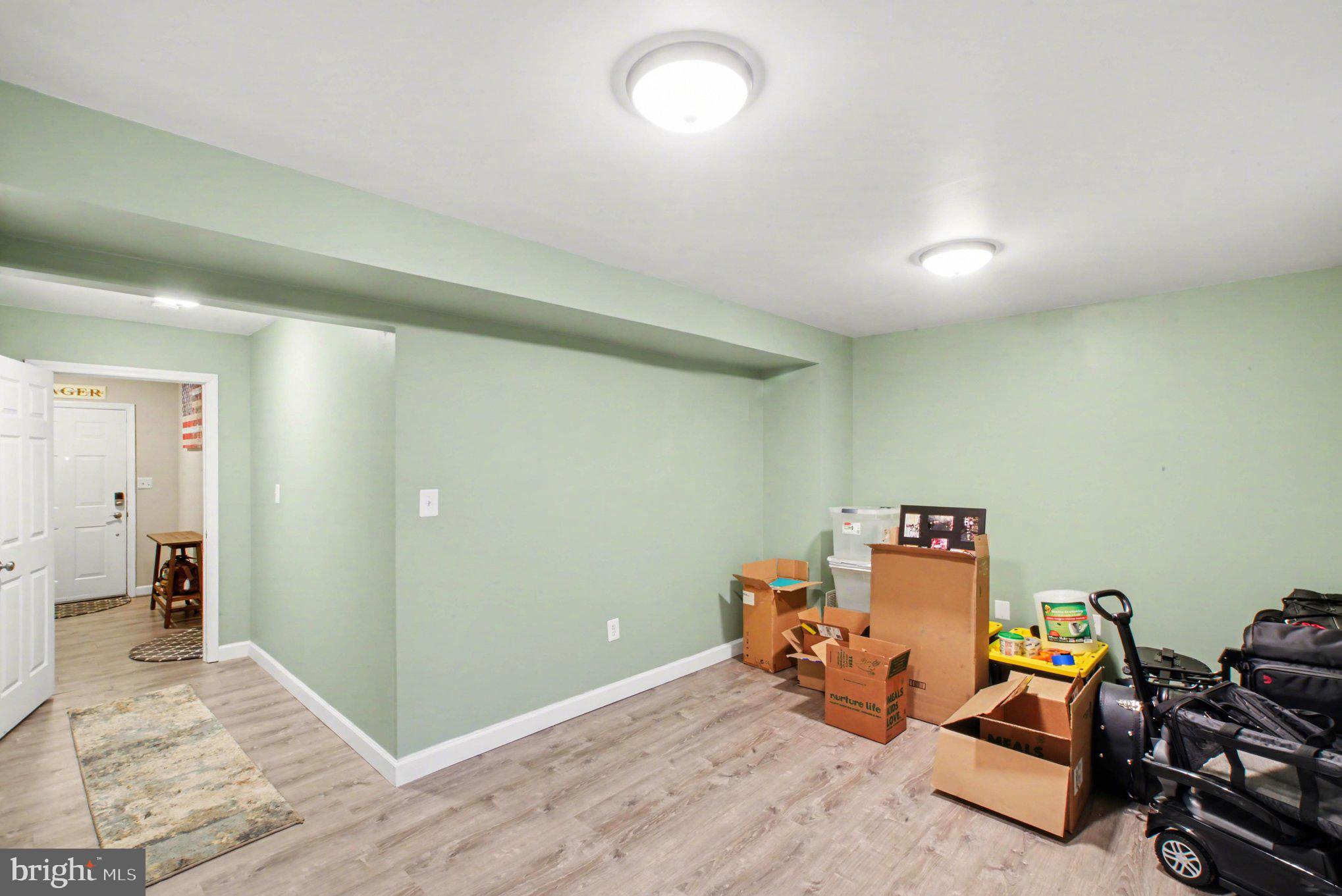 46 Morton Ridge Warrenton, VA 20186 - Photo 29 of 40 a room with furniture and gym equipment