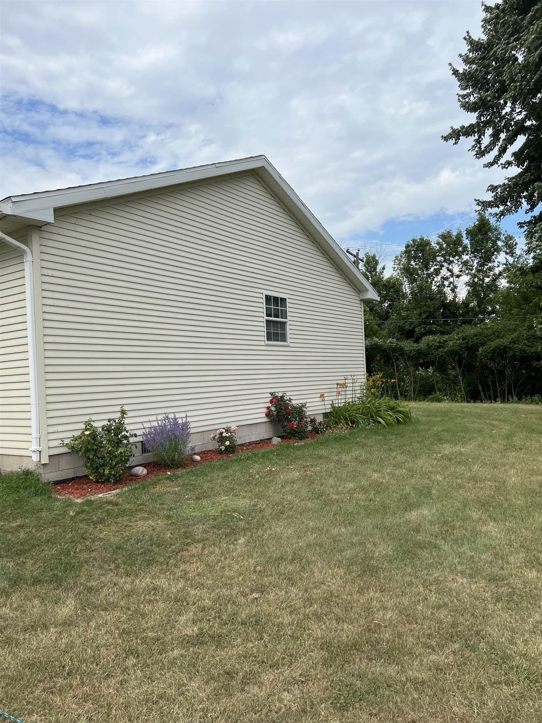 711 South Huron Road Linwood, MI 48634 - Photo 26 of 27