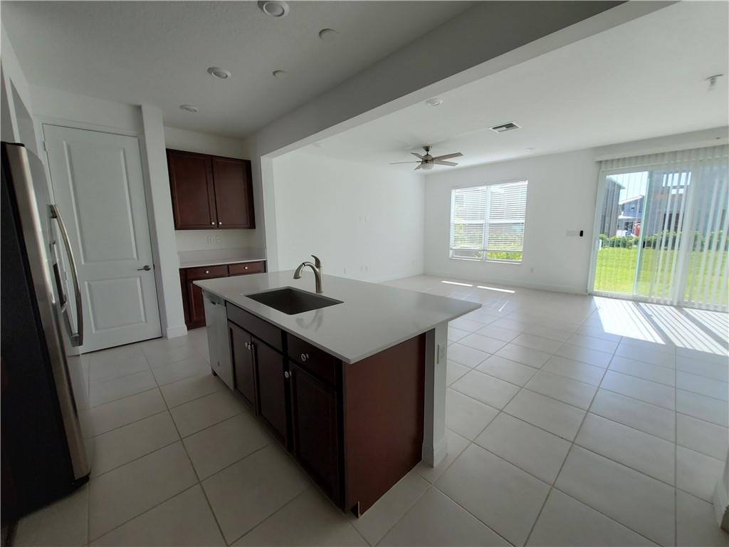 1104 Rio Court, Unit 1104 Deerfield Beach, FL 33064 - Photo 4 of 12 Photo 4
