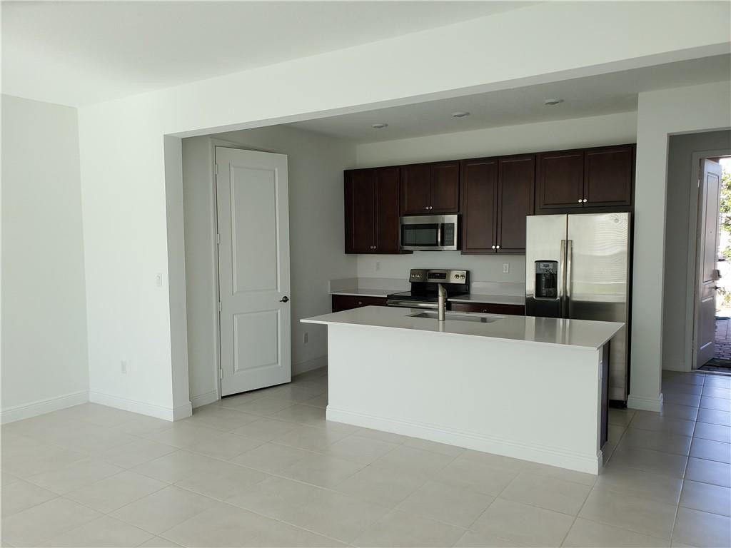 1104 Rio Court, Unit 1104 Deerfield Beach, FL 33064 - Photo 9 of 12 Photo 9