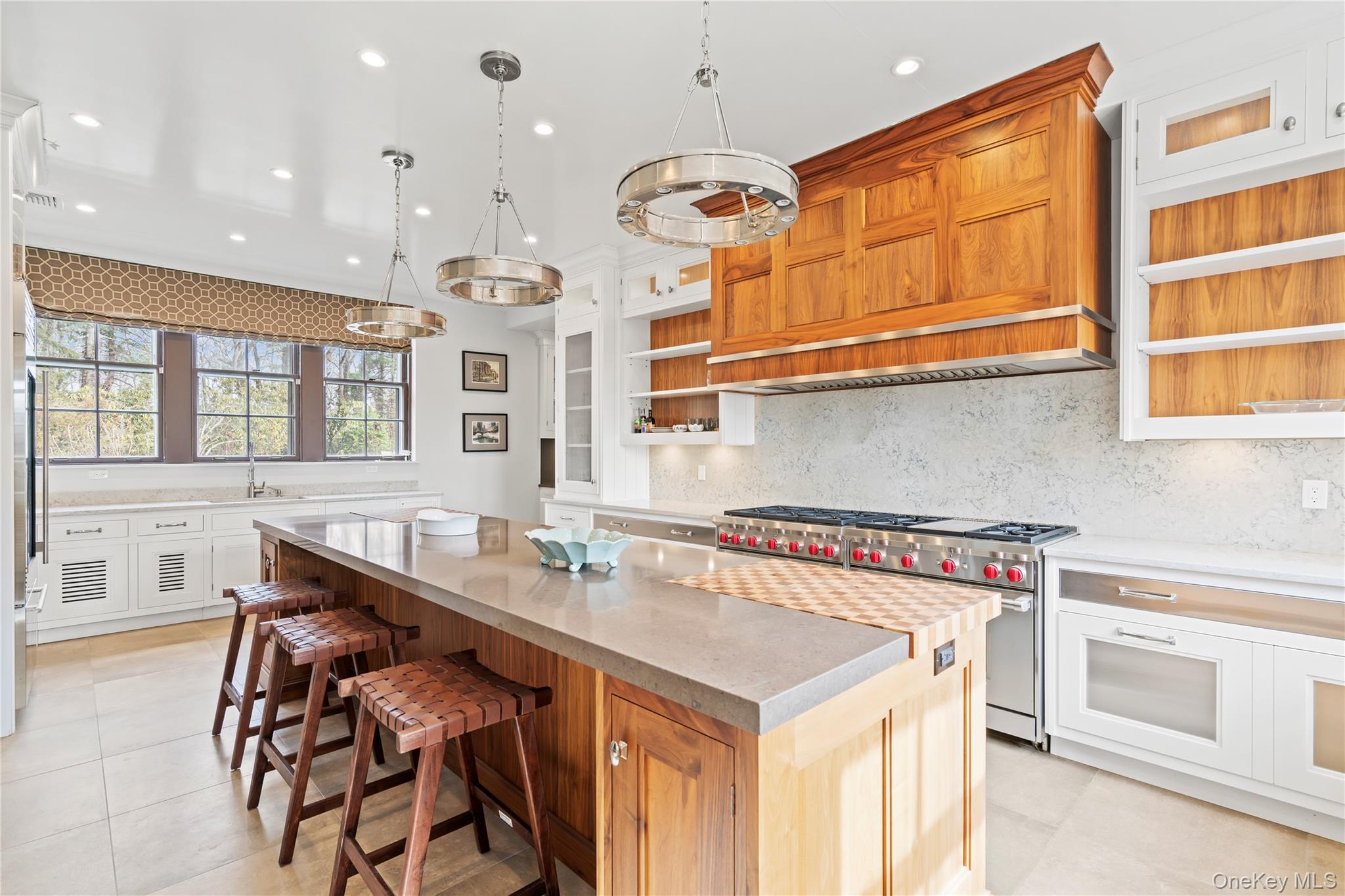 393 Oyster Bay Road Mill Neck, NY 11765 - Photo 20 of 38