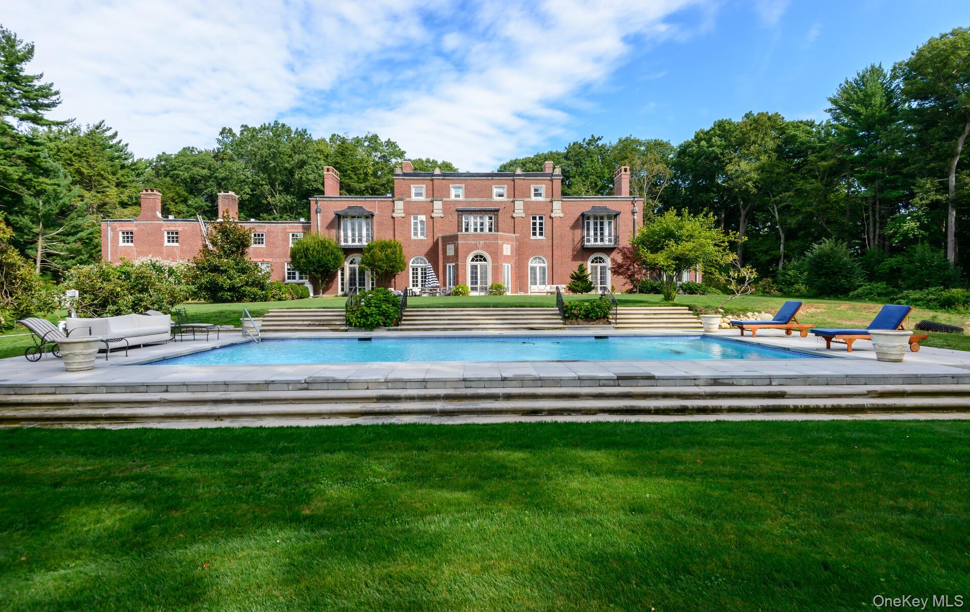393 Oyster Bay Road Mill Neck, NY 11765 - Photo 36 of 38 Pool