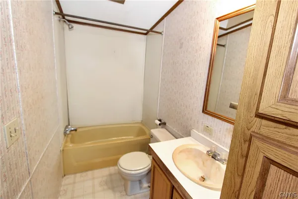 $159,900 | 9435 Highway 812, New Bremen, NY 13327