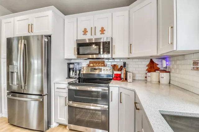 $362,000 | 7316 30th Street South, Fargo, ND 58104