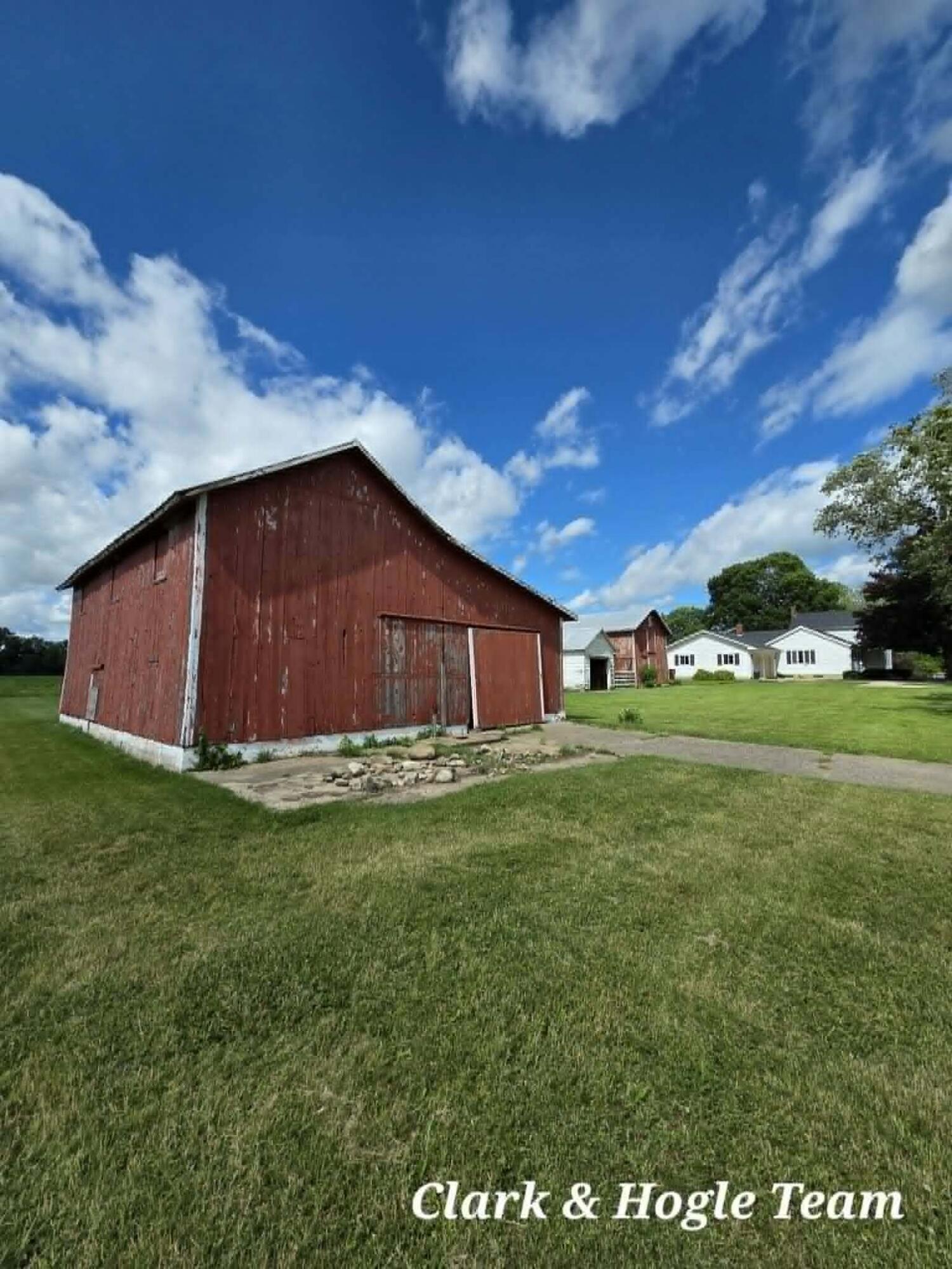 11215 Stoudt Road Muir, MI 48860 - Photo 13 of 40 b26cd8a4-d2d6-4212-87ee-a173bff75723
