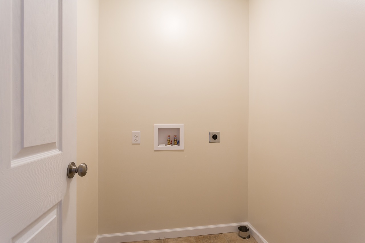 227 Harriston Road Grottoes, VA 24441 - Photo 16 of 25 a view of a small space