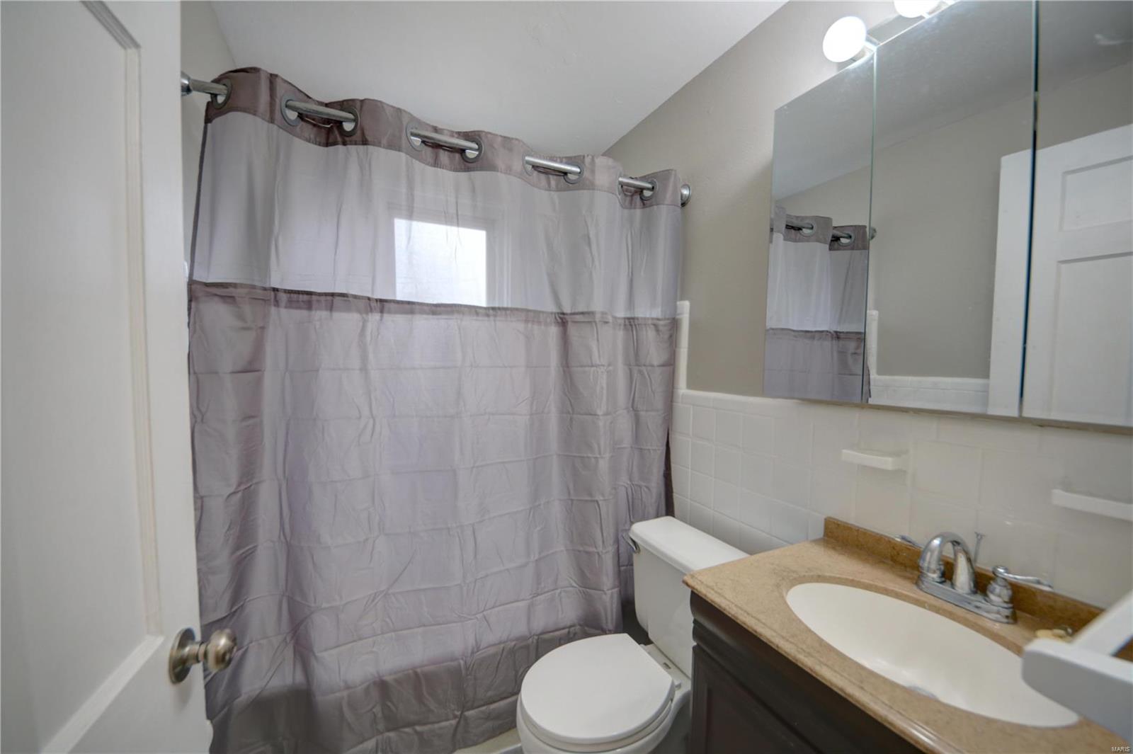 1932 North Hanley Road St. Louis, MO 63133 - Photo 7 of 10 Gallery Image 7