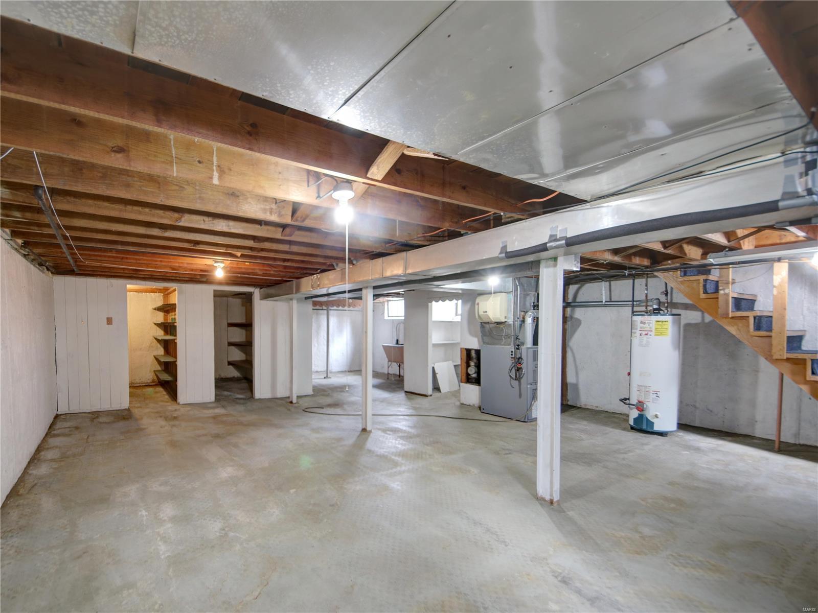 1932 North Hanley Road St. Louis, MO 63133 - Photo 9 of 10 Gallery Image 9