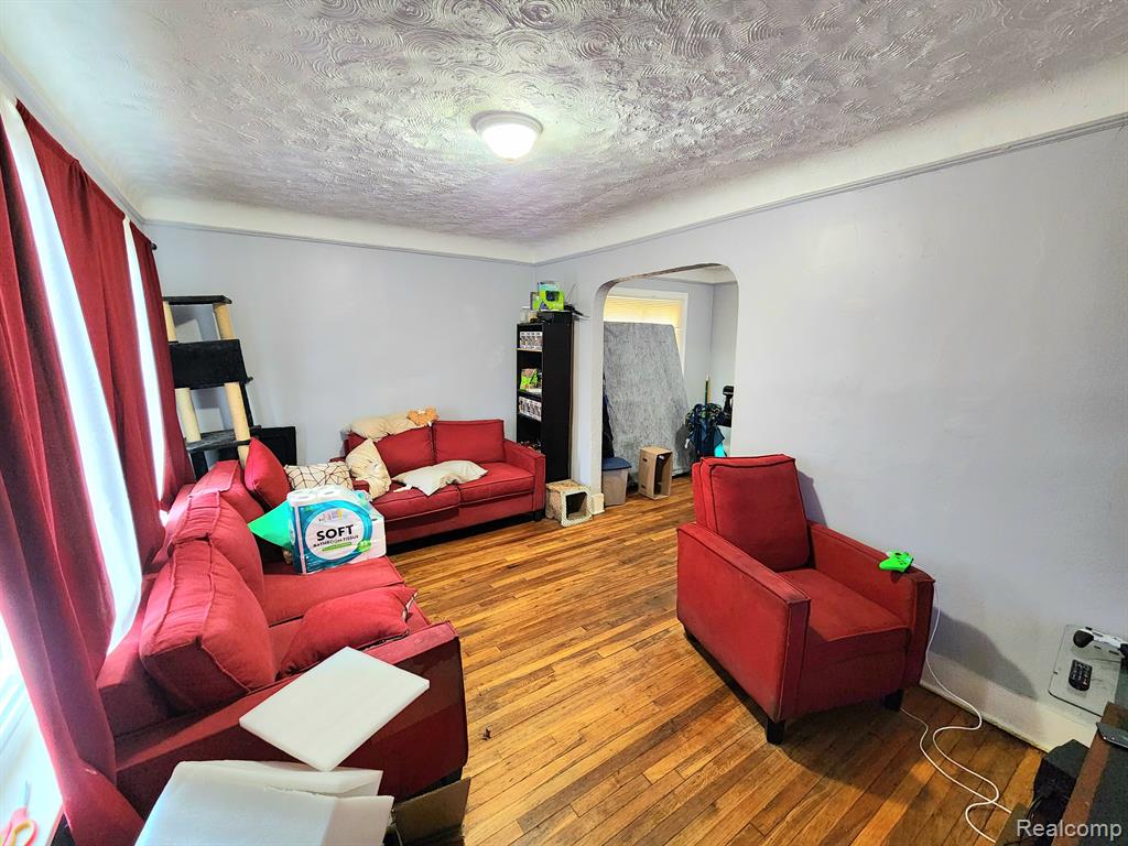 20117 Santa Rosa Drive Detroit, MI 48221 - Photo 2 of 28