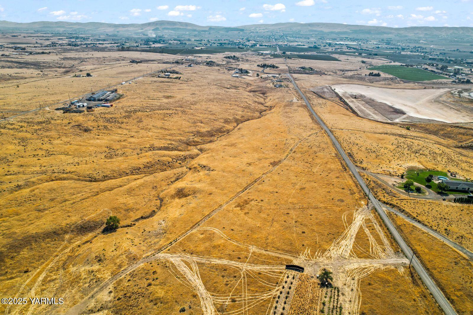 230 South Clark Heights Road Yakima, WA 98901 - Photo 9 of 12 a view of an ocean