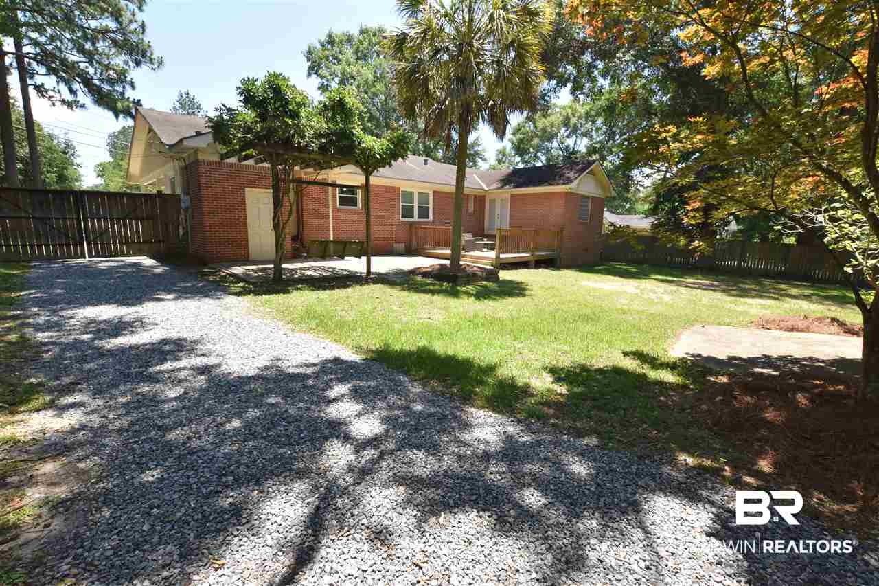 350 Byron Avenue East Mobile, AL 36609 - Photo 4 of 16