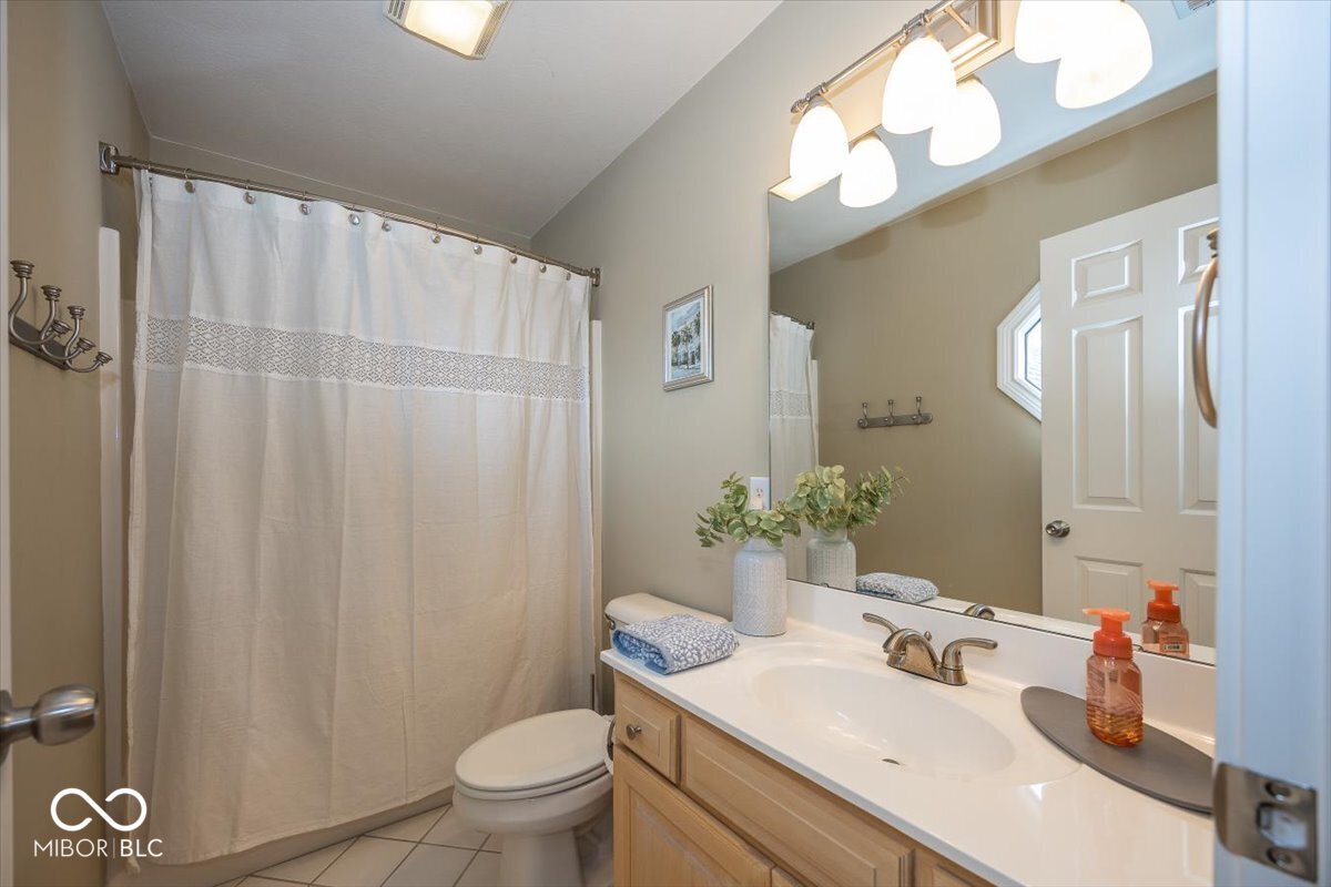 12987 Shoreline Boulevard Fishers, IN 46055 - Photo 25 of 49