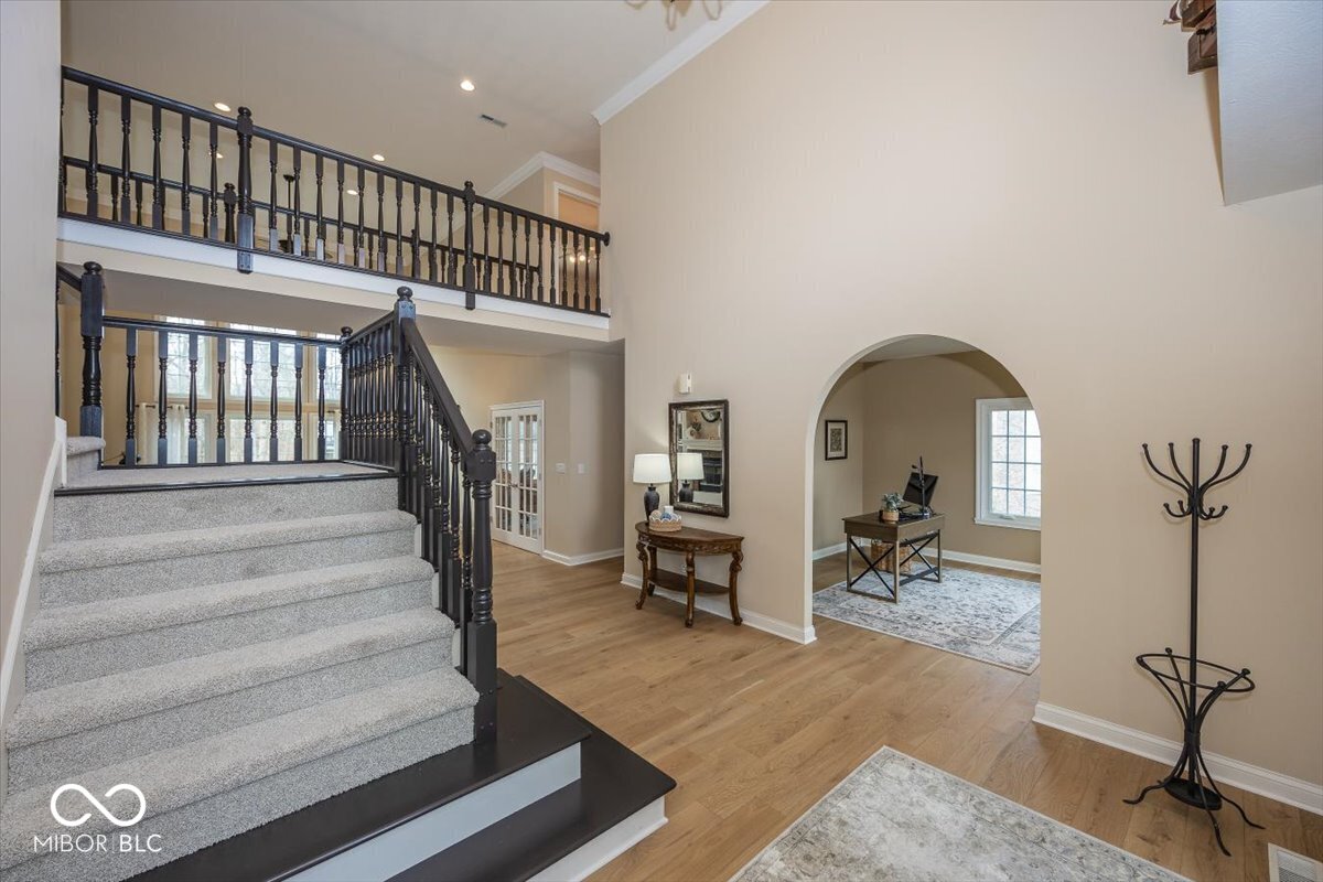 12987 Shoreline Boulevard Fishers, IN 46055 - Photo 4 of 49