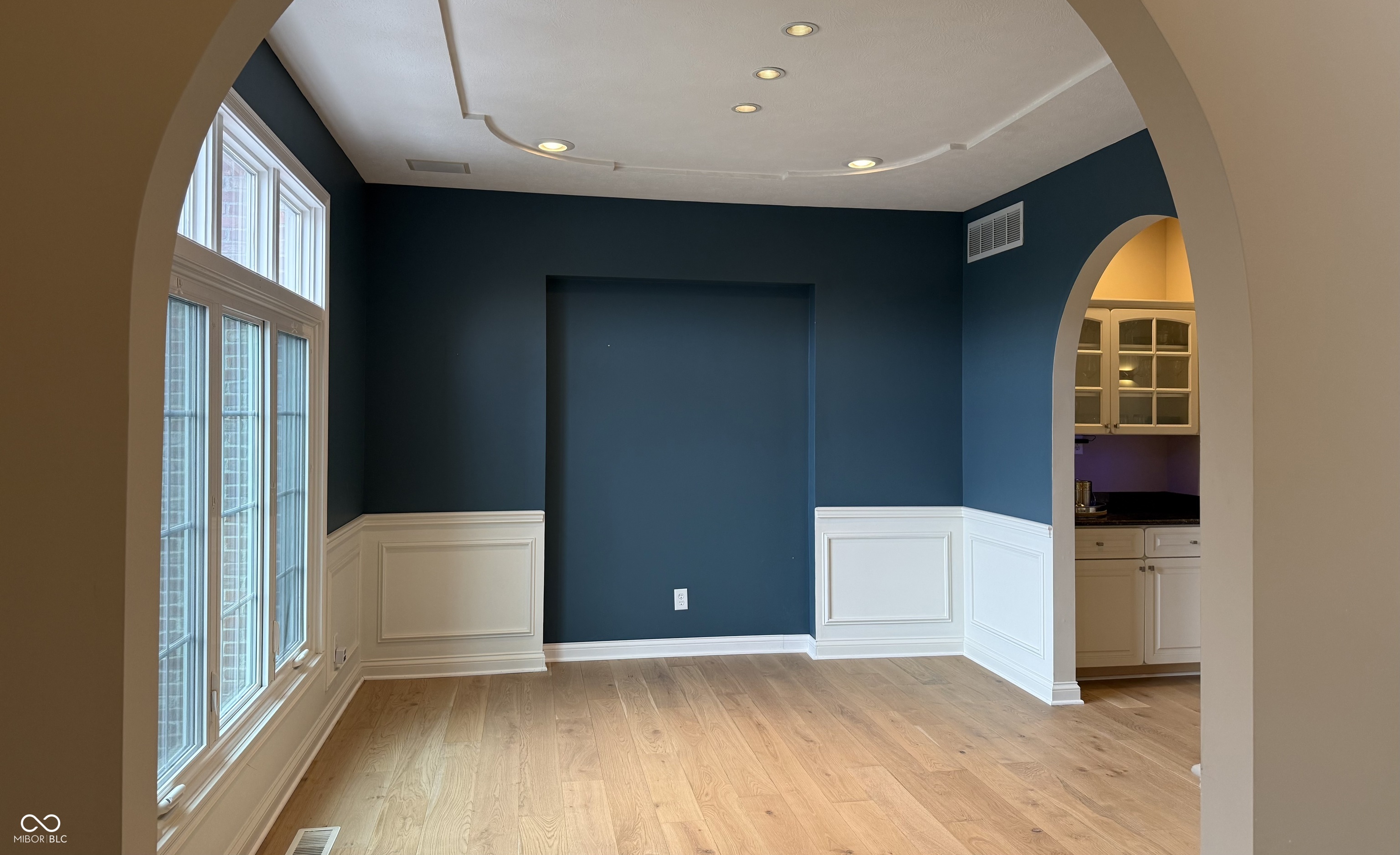 12987 Shoreline Boulevard Fishers, IN 46055 - Photo 10 of 49