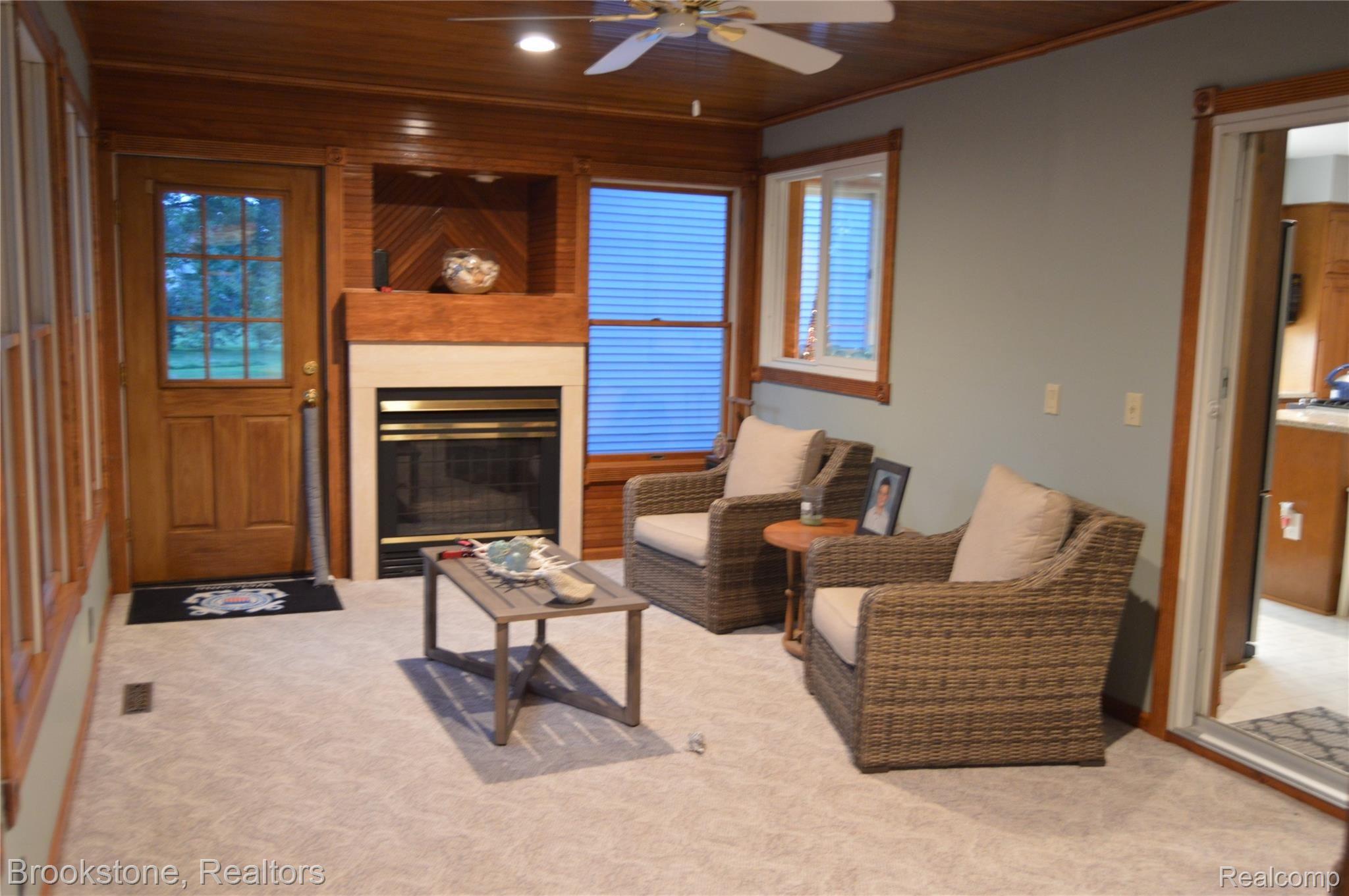 12447 Field Road Clio, MI 48420 - Photo 14 of 37 12447 Field Rd Clio MI 48420 Sun room