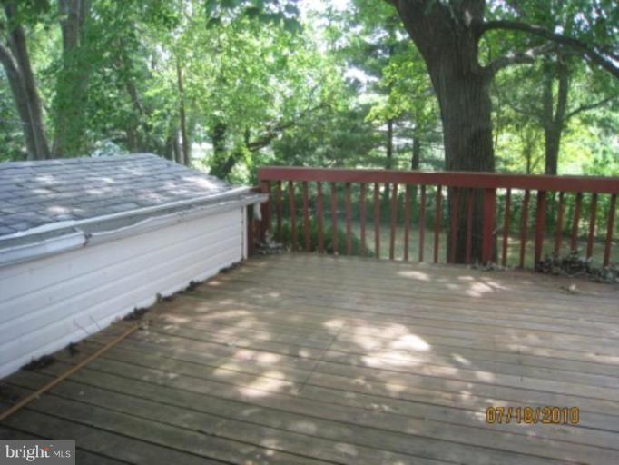 4321 Franconia Road Alexandria, VA 22310 - Photo 16 of 16 Deck