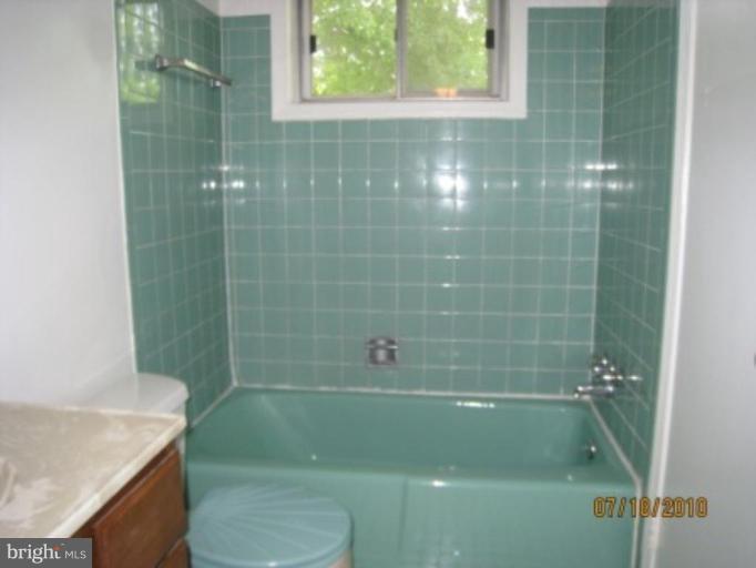 4321 Franconia Road Alexandria, VA 22310 - Photo 7 of 16 Bath #1