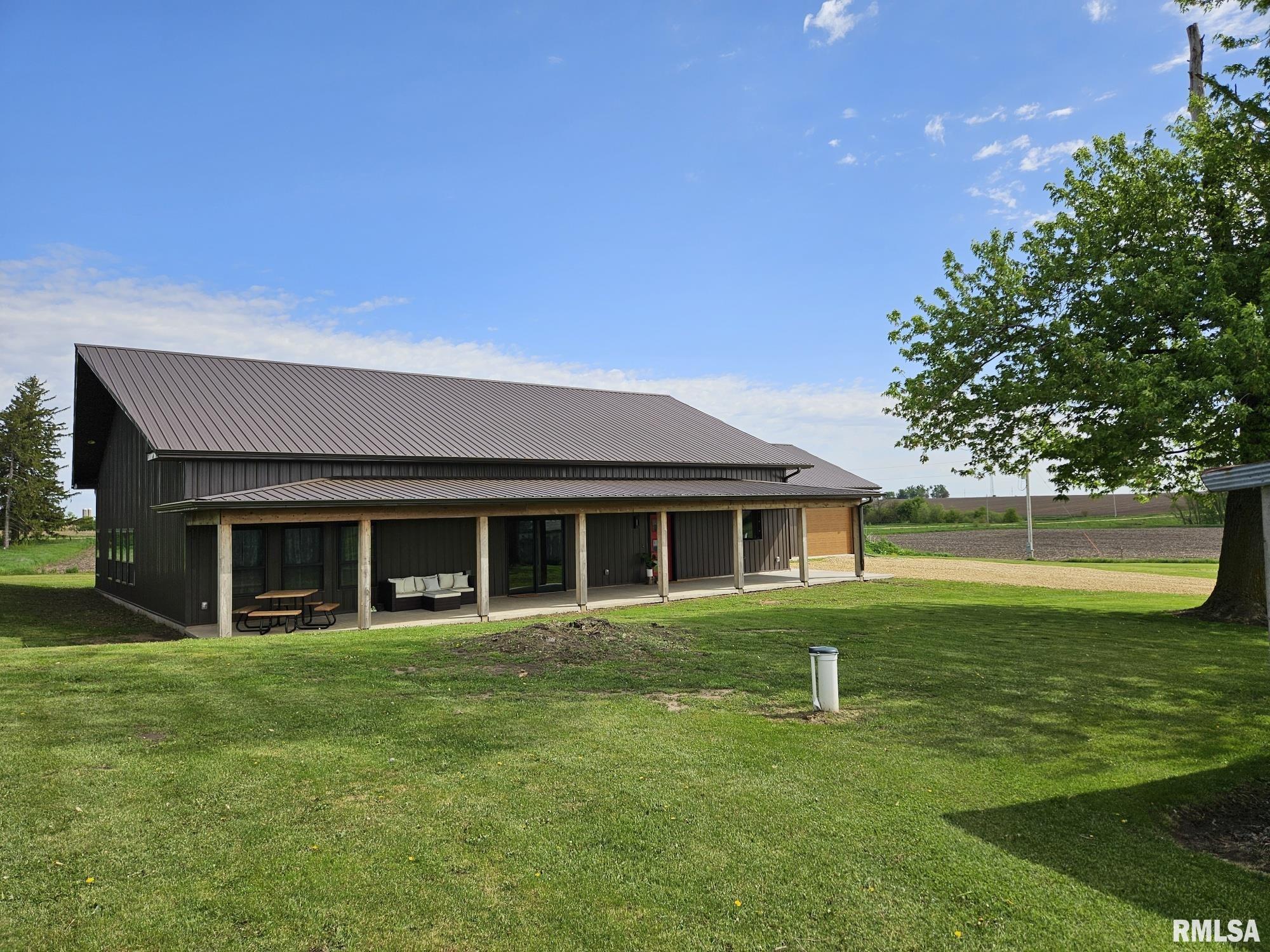 1833 240th Street Bennett, IA 52721 - Photo 6 of 39 Gallery Image 6