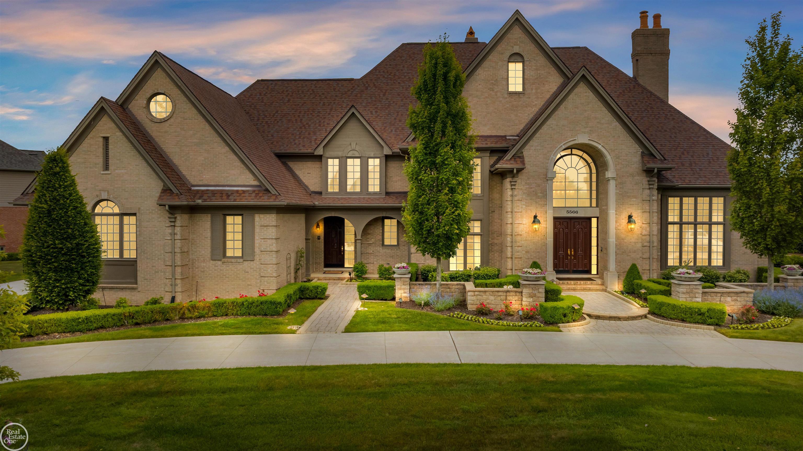 5566 Murfield Drive Rochester, MI 48306 - Photo 3 of 78 Twilight elevation