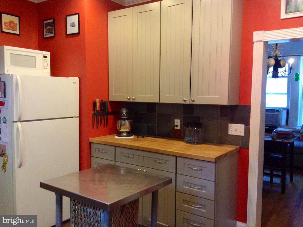 714 Cedarcroft Road Baltimore, MD 21212 - Photo 5 of 10 Kitchen