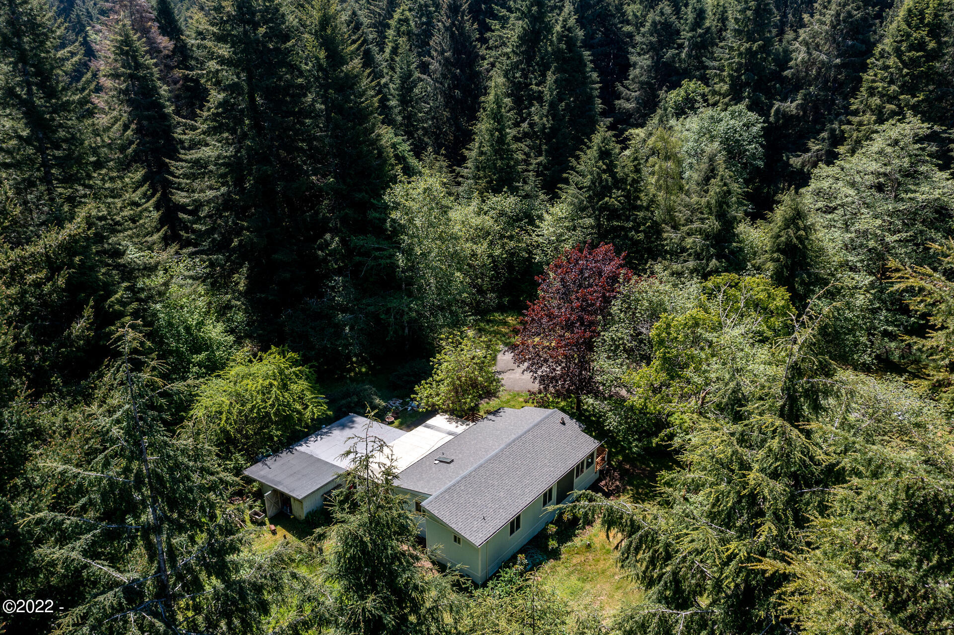 121 East Castle Road Waldport, OR 97394 - Photo 20 of 25 Drone 8