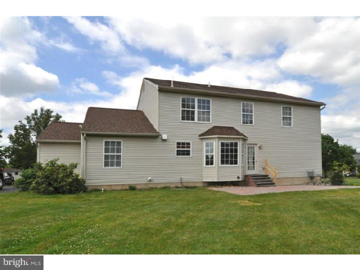 581 Weikel Road Lansdale, PA 19446 - Photo 22 of 24 Exterior Back