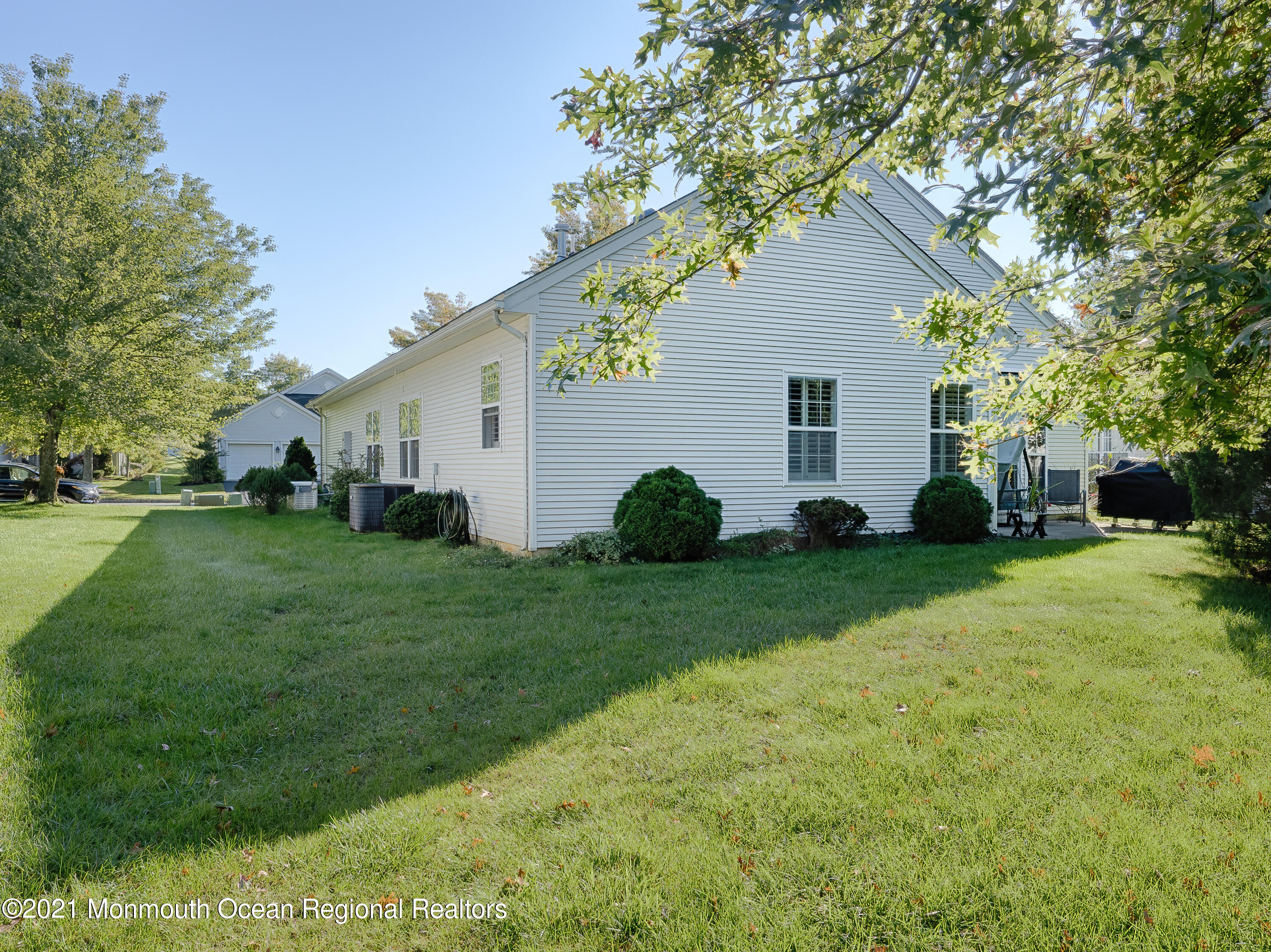 2515 Morningstar Road Manasquan, NJ 08736 - Photo 4 of 27 PA170136_HDR_d