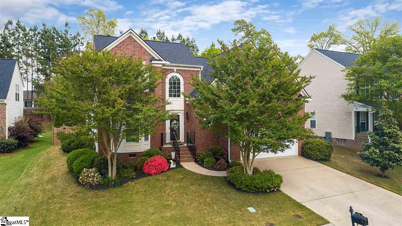114 Moorcroft Way Greer, SC 29650 - Photo 1 of 35 Gallery Image 1