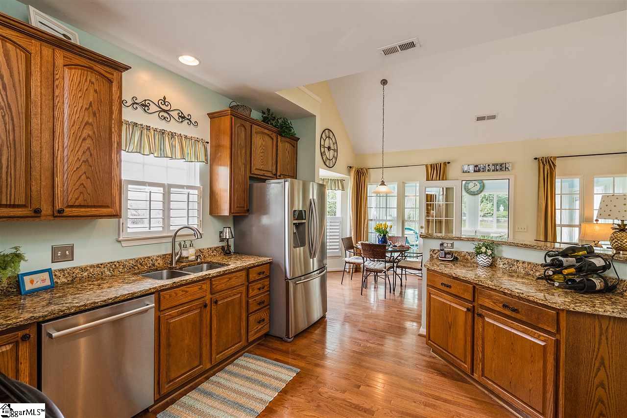 114 Moorcroft Way Greer, SC 29650 - Photo 17 of 35 Gallery Image 17