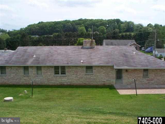 46 York Street Spring Grove, PA 17362 - Photo 5 of 24 Gallery Image 5