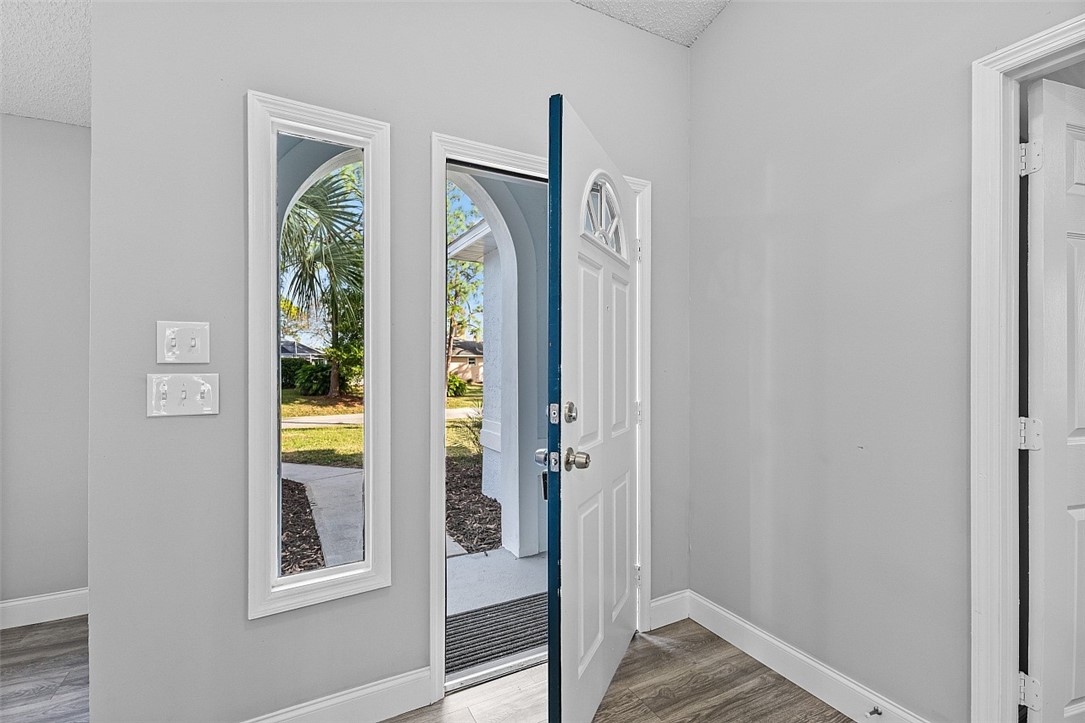 1162 Clearmont Street Sebastian, FL 32958 - Photo 3 of 33