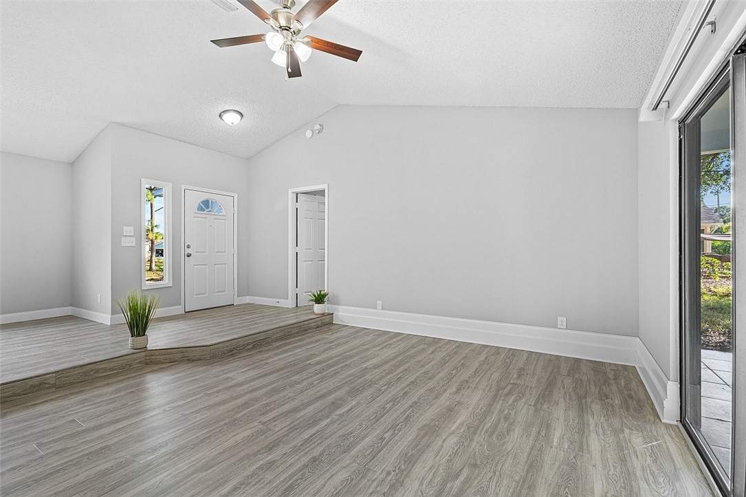 1162 Clearmont Street Sebastian, FL 32958 - Photo 4 of 33