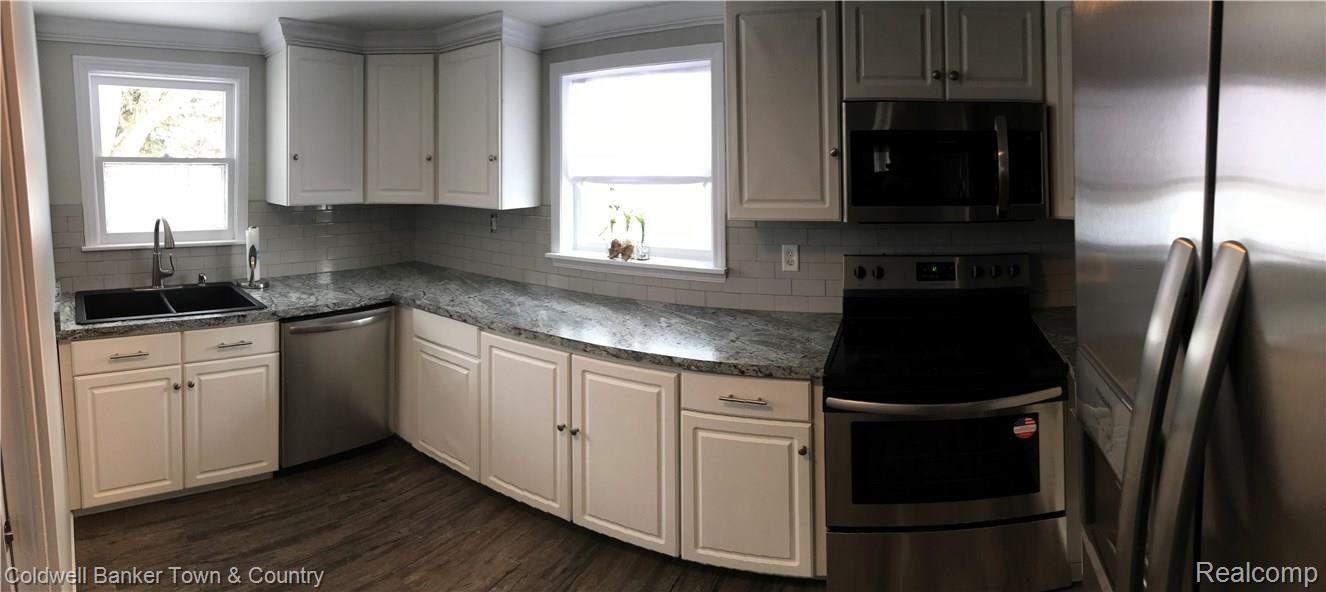 4403 Van Slyke Road Flint, MI 48507 - Photo 8 of 18 KITCHEN