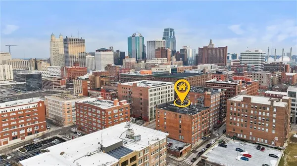$167,000 | 700 Broadway Boulevard, Unit 508, Kansas City, MO 64105