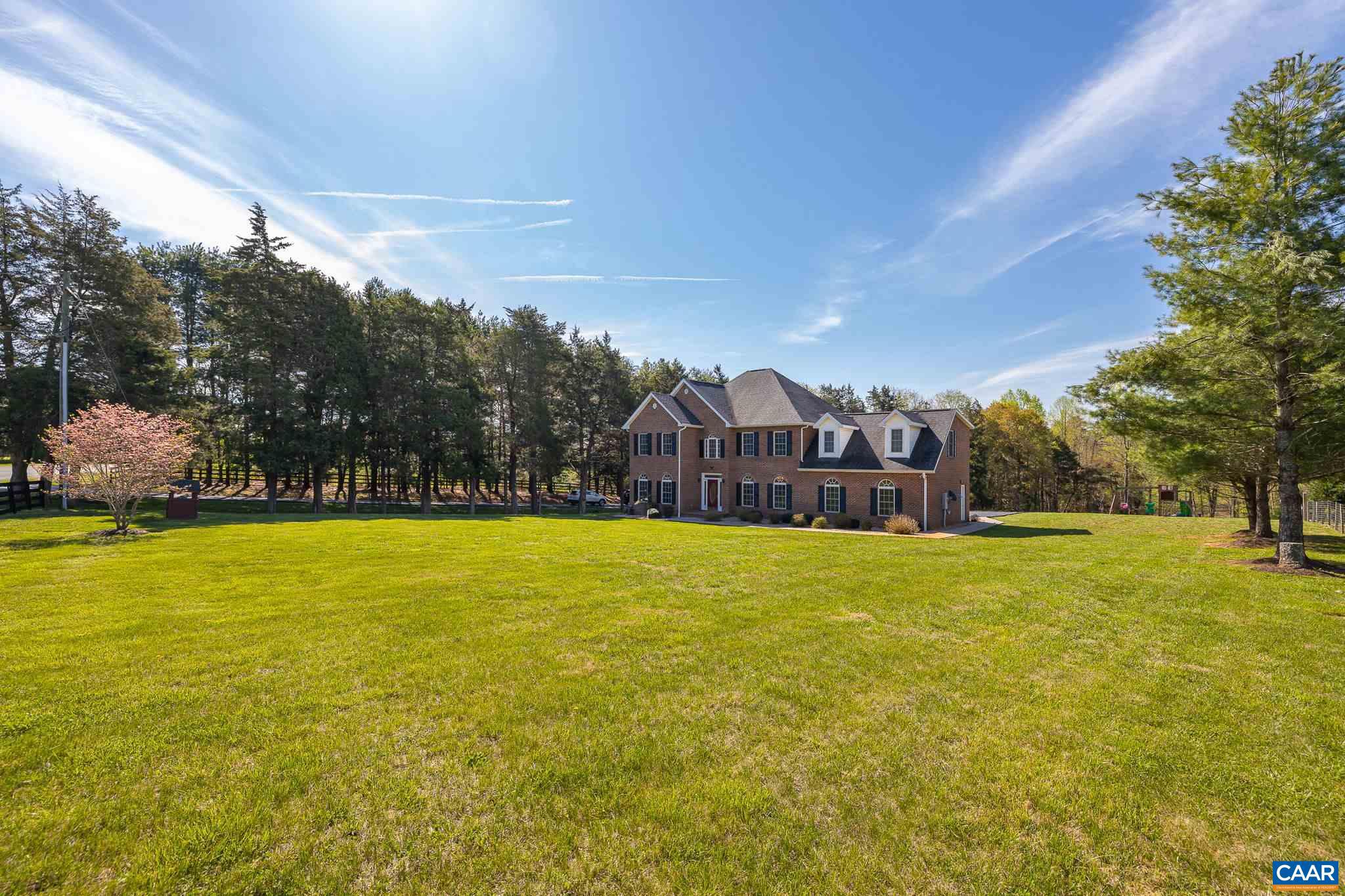 1812 Campbell Road Keswick, VA 22947 - Photo 2 of 35