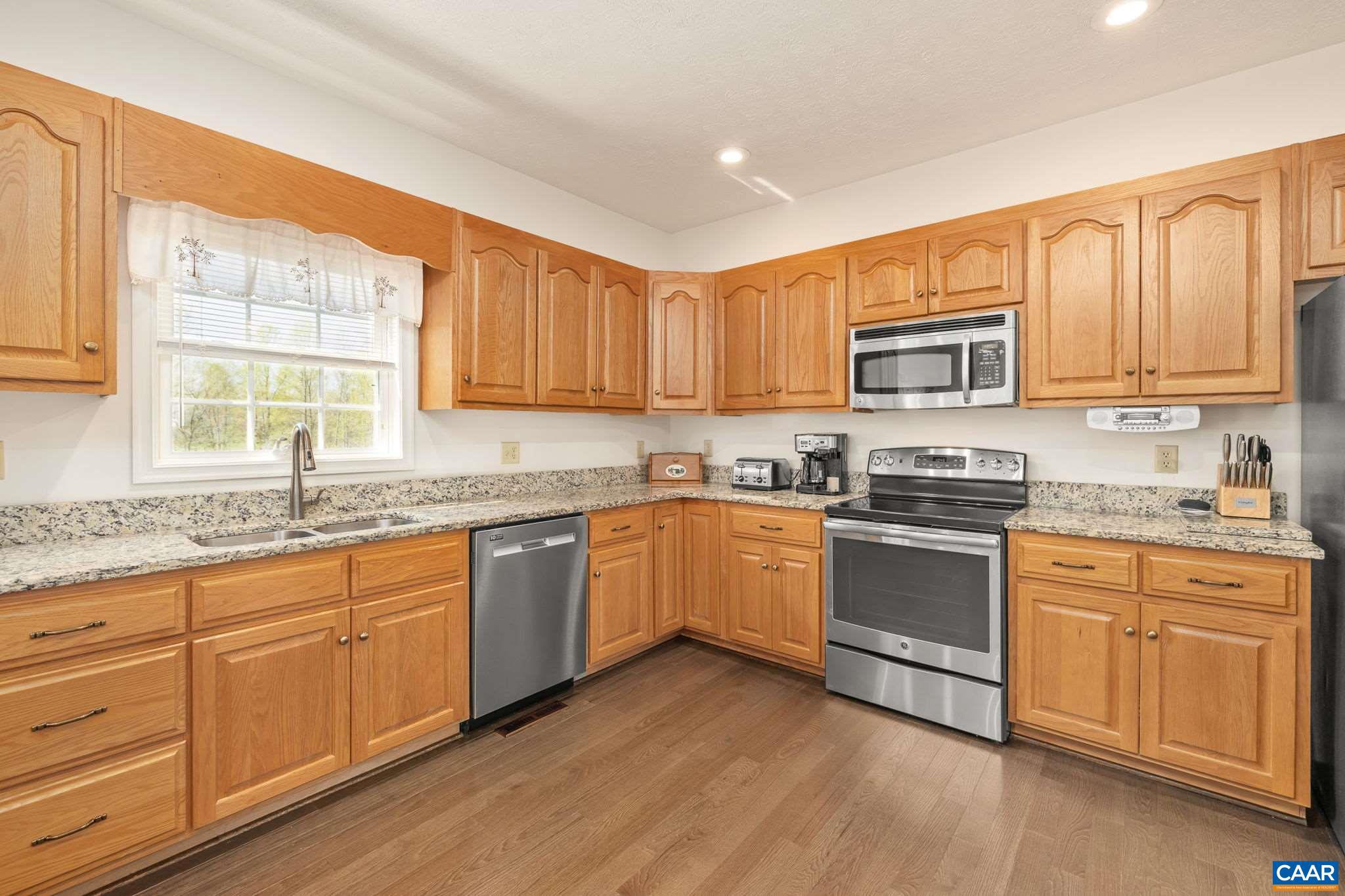 1812 Campbell Road Keswick, VA 22947 - Photo 10 of 35