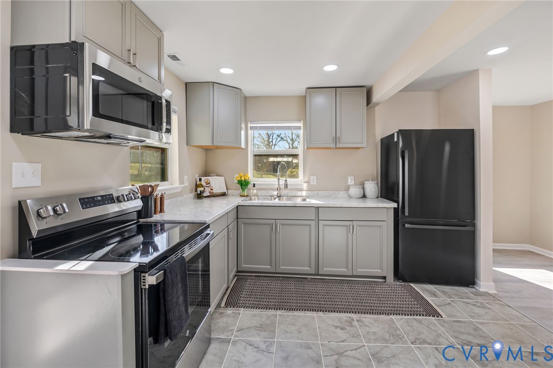 617 Court Street Victoria, VA 23974 - Photo 17 of 50