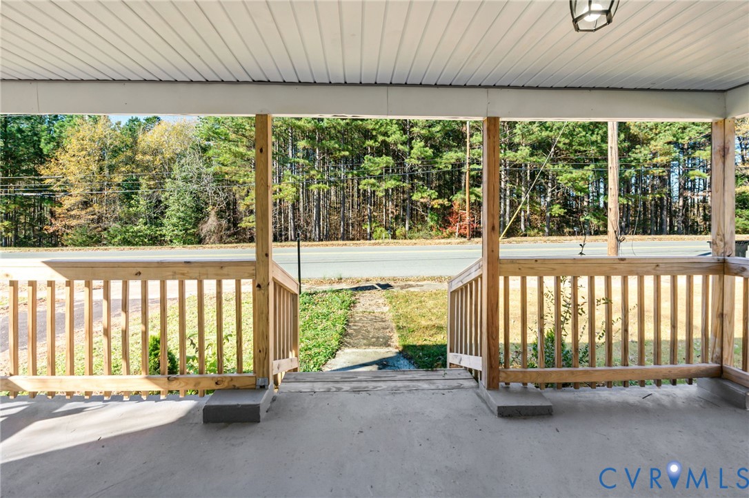 617 Court Street Victoria, VA 23974 - Photo 3 of 50