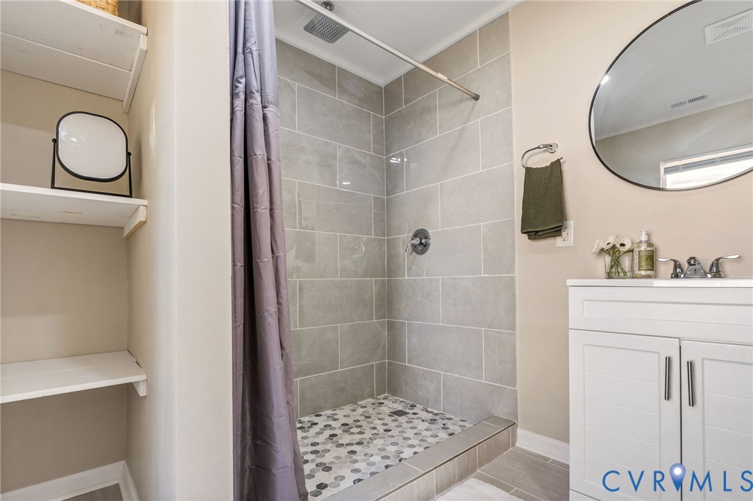 617 Court Street Victoria, VA 23974 - Photo 37 of 50